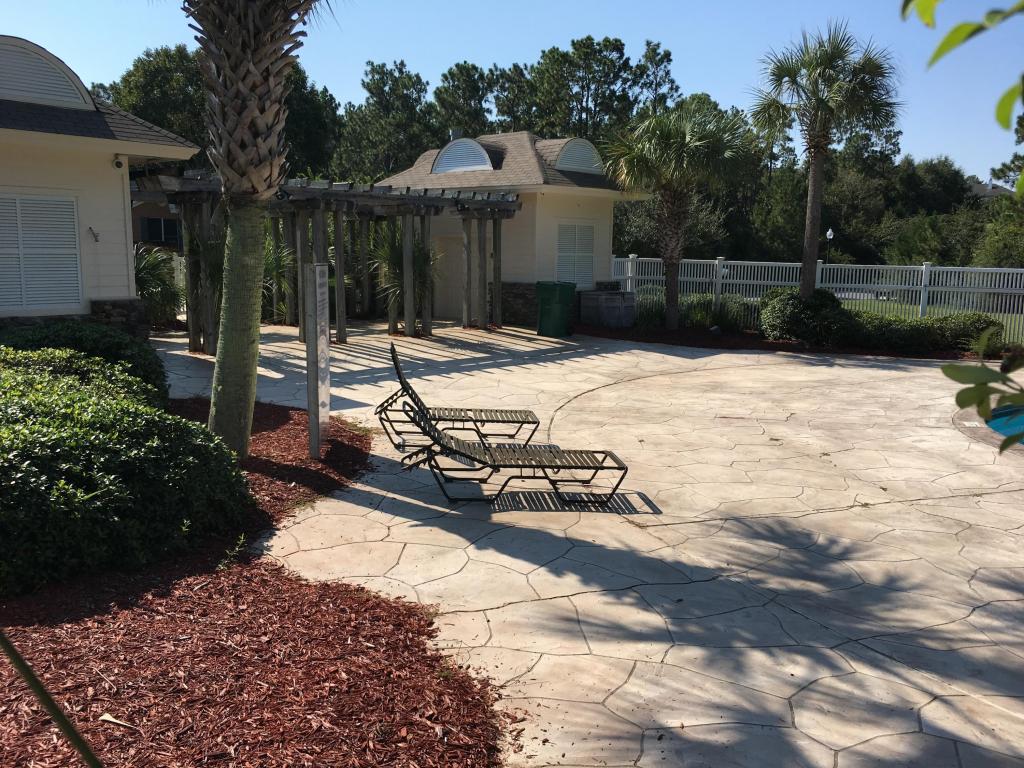2673 Paddock Circle, Crestview, FL 32536