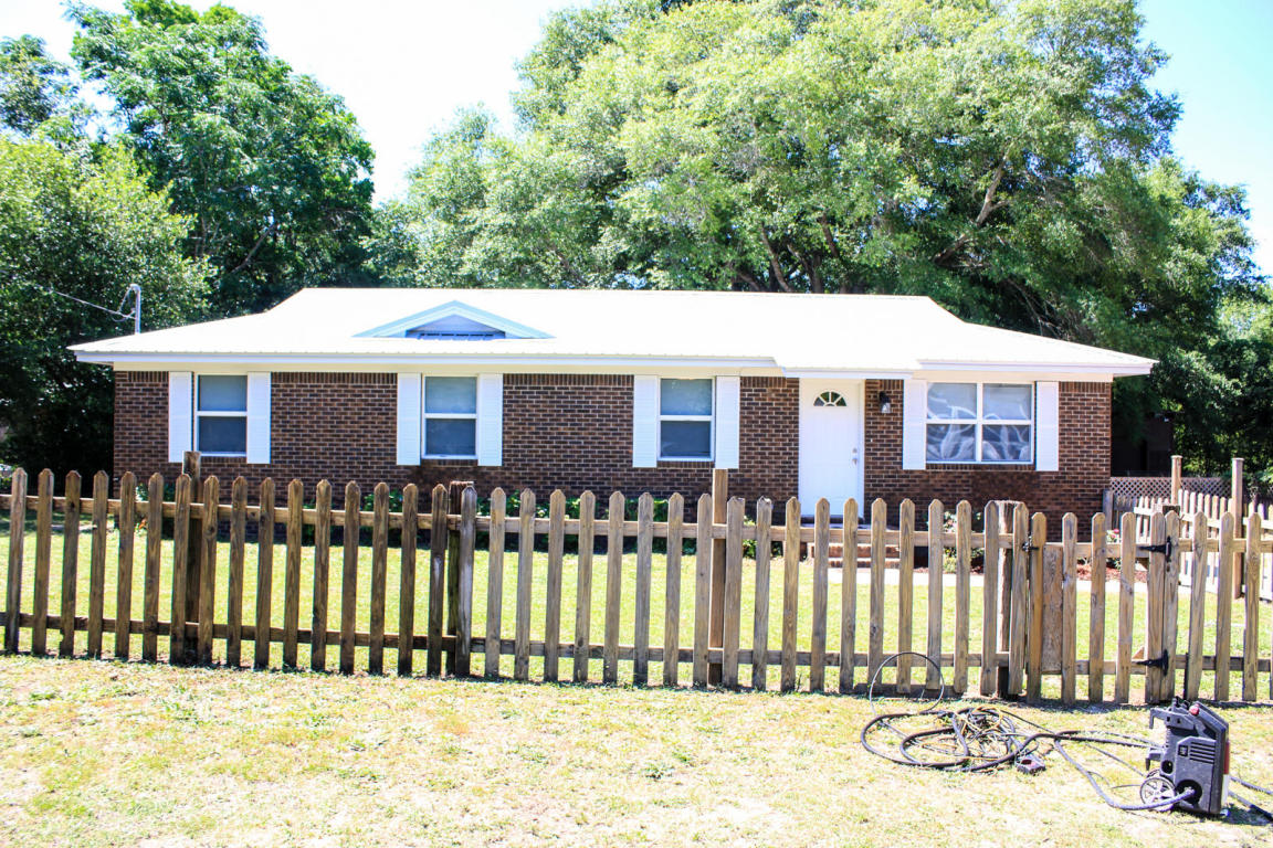 2956 Sholtz Avenue, Crestview, FL 32539
