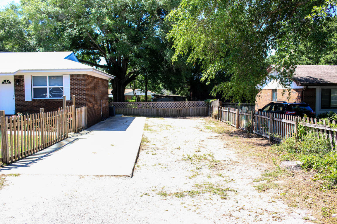 2956 Sholtz Avenue, Crestview, FL 32539