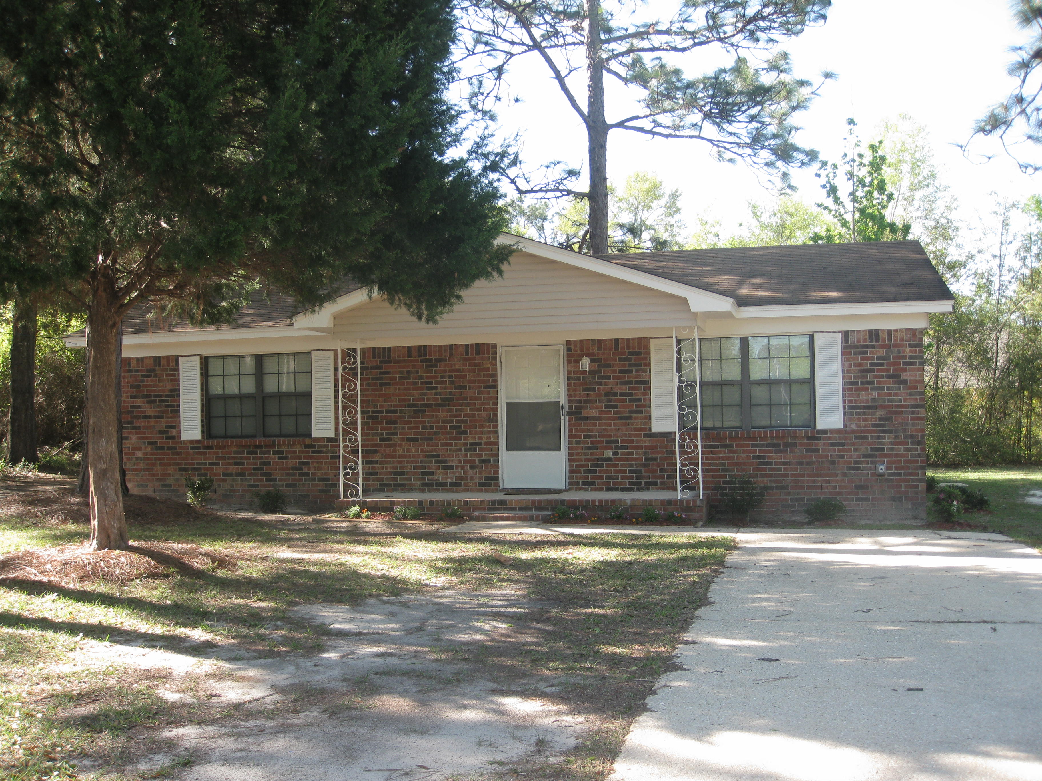 3310 Auburn Rd, Crestview, FL 32539
