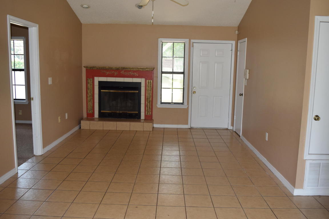 363 JOHN KING Rd, Crestview, FL 32539