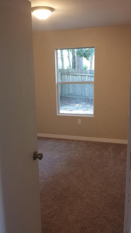 6108 N Willow Lane, Crestview, FL 32539