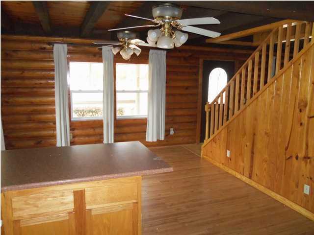 3098 LOG CABIN Lane, Crestview, FL 32539