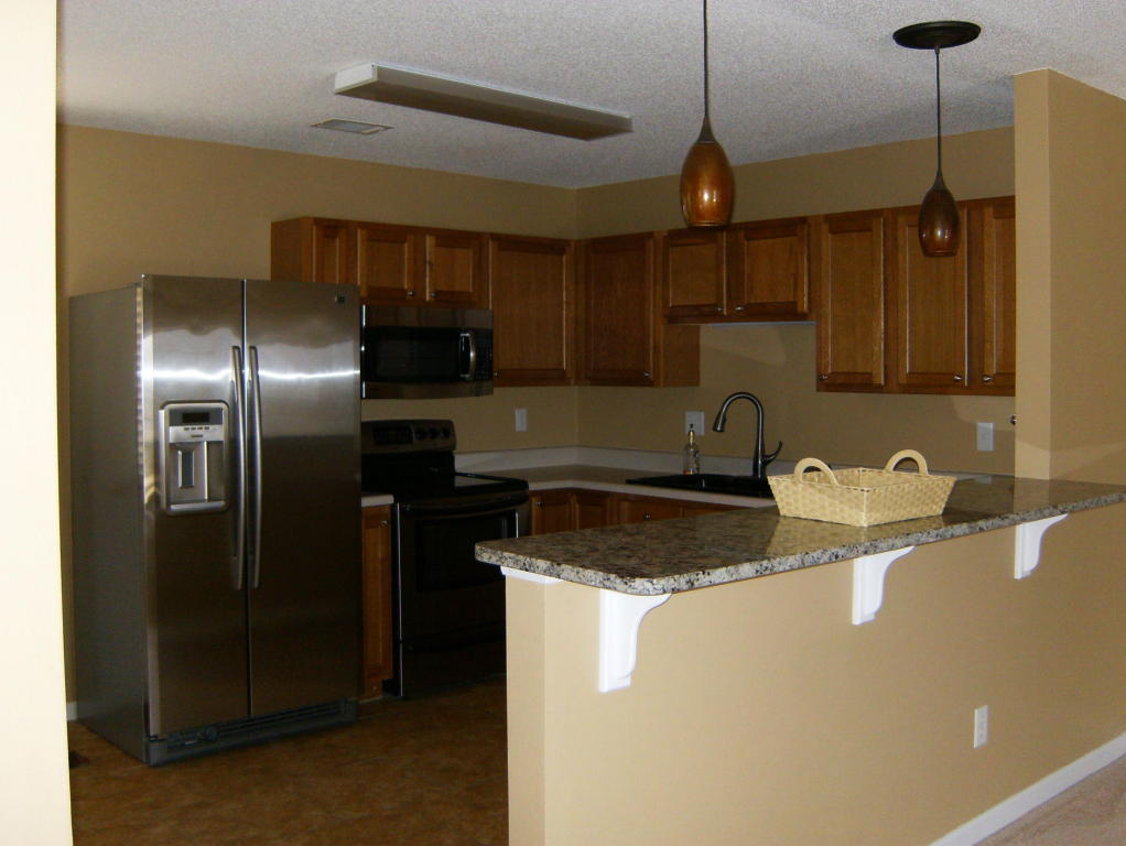 325 Dahlquist Drive, Crestview, FL 32539