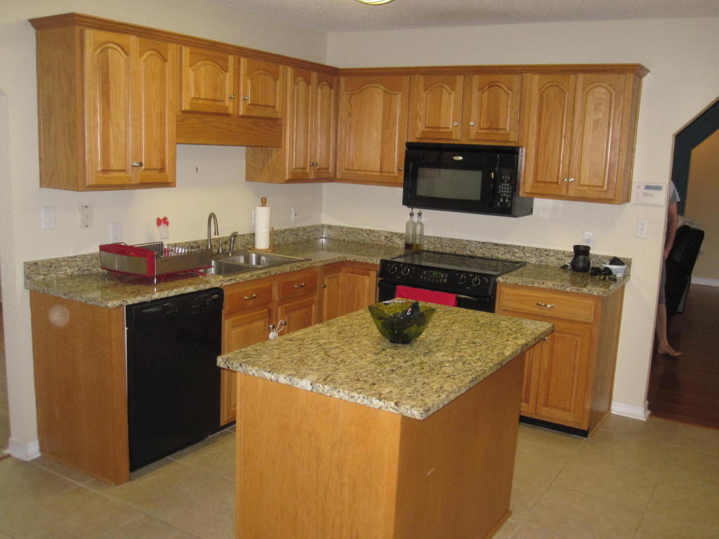 4613 Top Flight Drive, Crestview, FL 32539