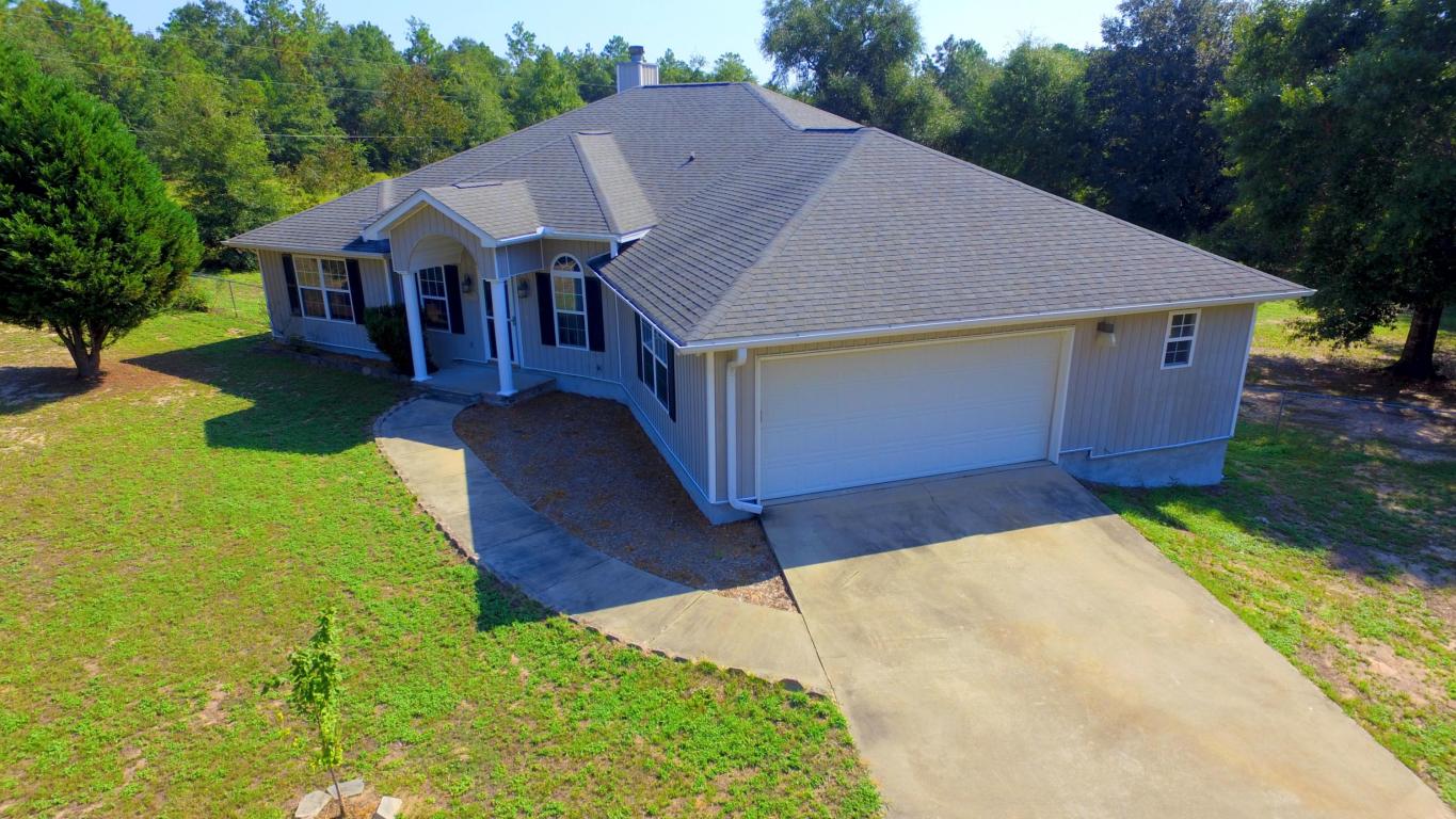 5951 OAKCREST Drive, Crestview, FL 32539