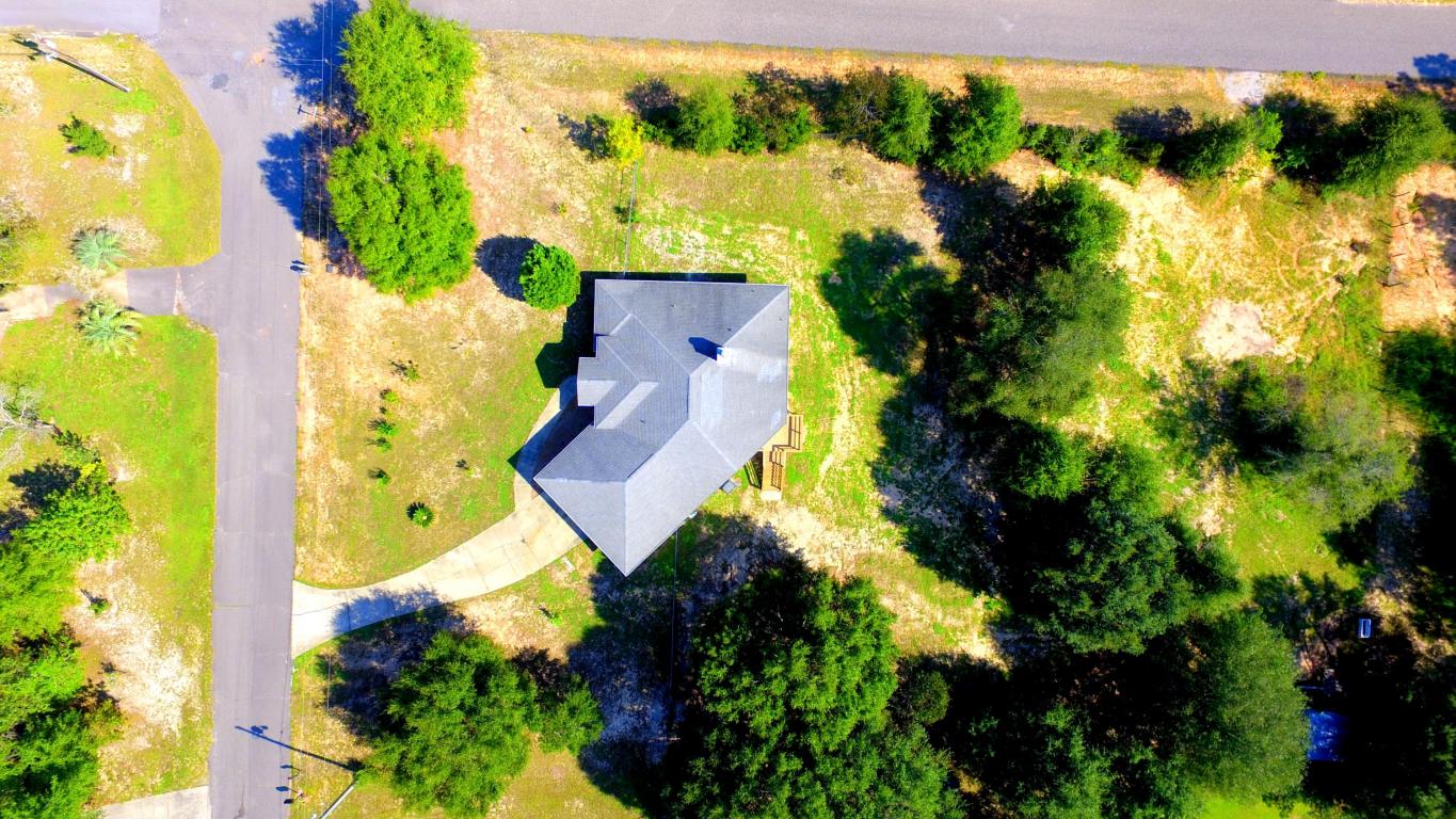 5951 OAKCREST Drive, Crestview, FL 32539