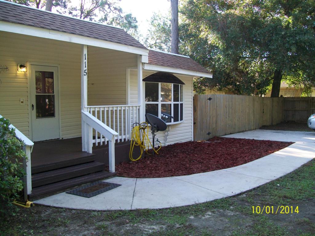 115 HAWKINS Road, Fort Walton Beach, FL 32547