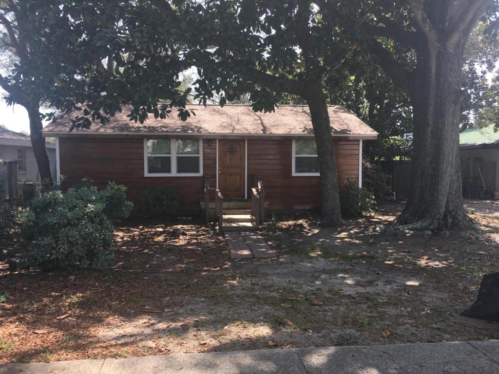 29 NE Kelly Avenue, Fort Walton Beach, FL 32548