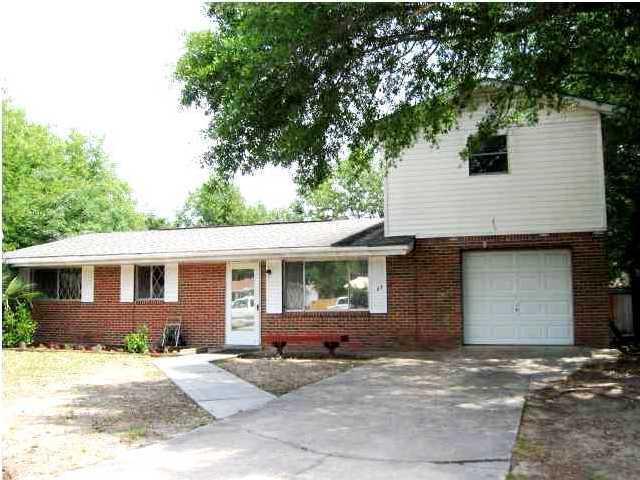 27 Poulton Drive, Fort Walton Beach, FL 32548