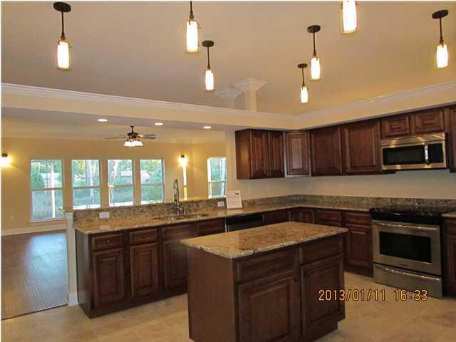 59 SE FERRY Road, Fort Walton Beach, FL 32548