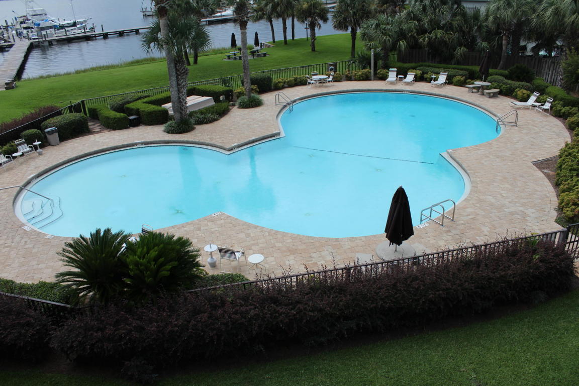 214 SW Miracle Strip Parkway, Fort Walton Beach, FL 32548