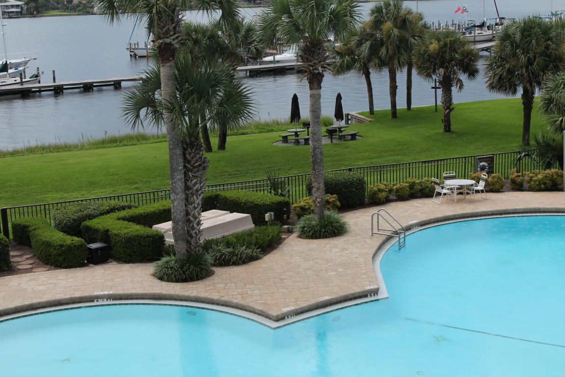 214 SW Miracle Strip Parkway, Fort Walton Beach, FL 32548