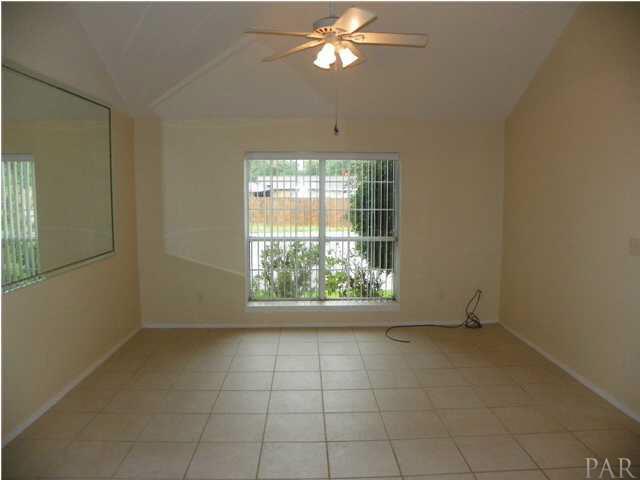 140 STEARNS ST, Gulf Breeze, FL 32561