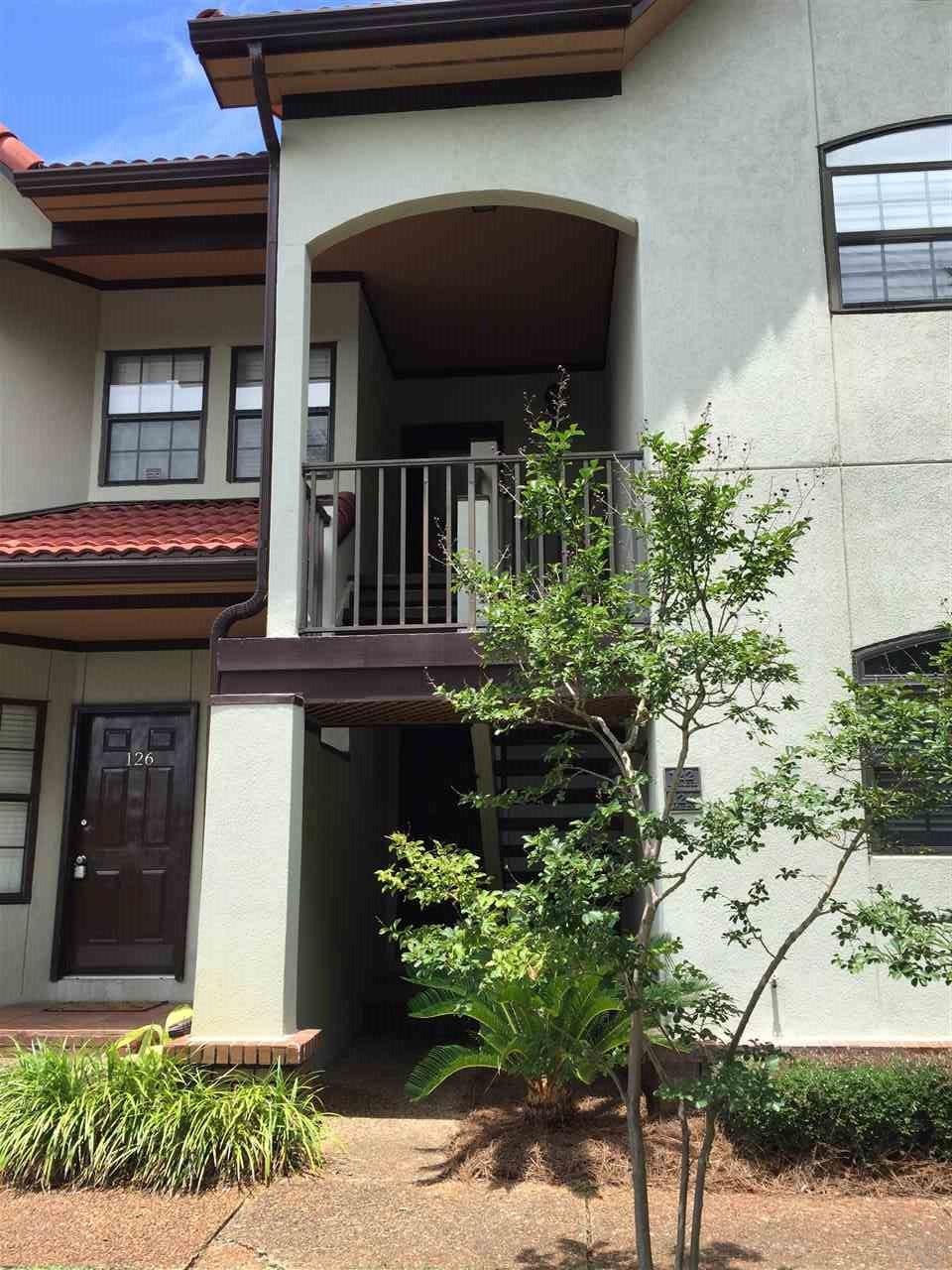 122 Bay Bridge Dr, Gulf Breeze, FL 32561