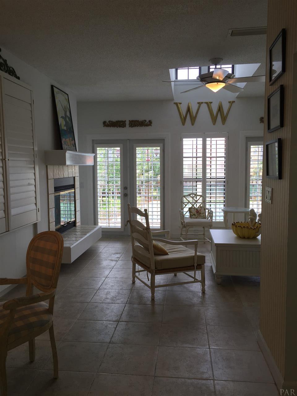122 Bay Bridge Dr, Gulf Breeze, FL 32561
