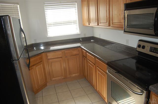 2573 BAYTOWN CIR, Gulf Breeze, FL 32563
