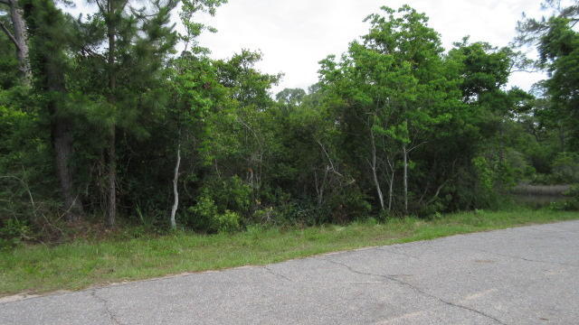 5561 SOUNDSIDE Drive, Gulf Breeze, FL 32563