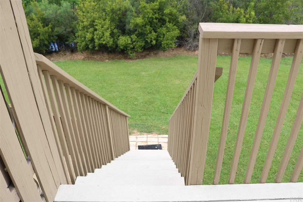 2728 BAY ST, Gulf Breeze, FL 32563