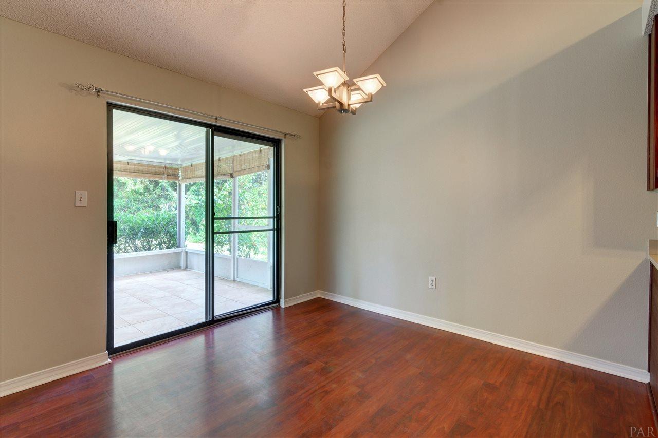 2455 HOUSTON CIR, Gulf Breeze, FL 32563