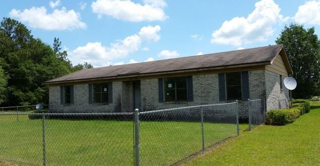 7450 Leonard Barnes Rd, Holt, FL 32564