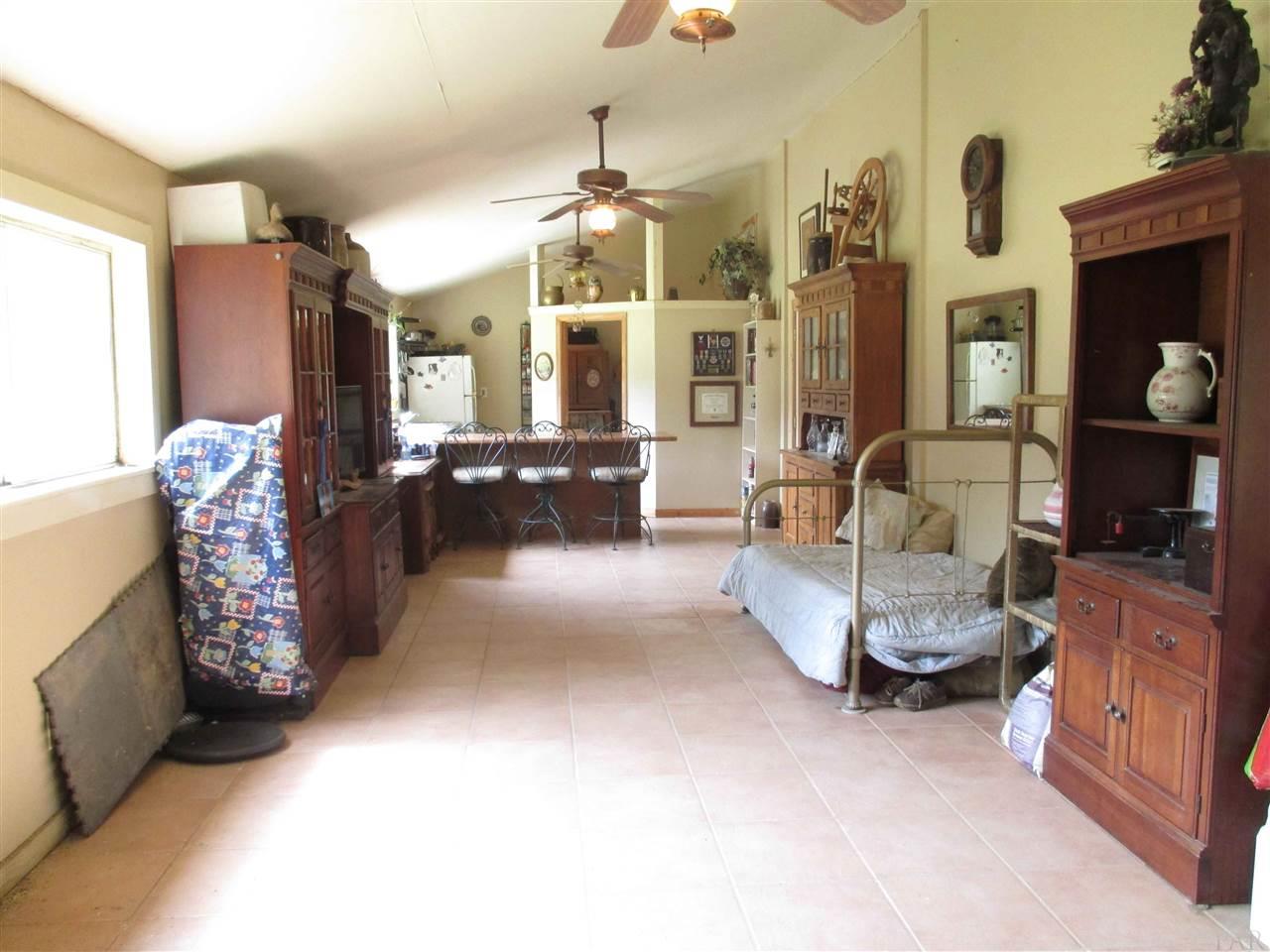 8457 DEATON BRIDGE RD, Milton, FL 32564
