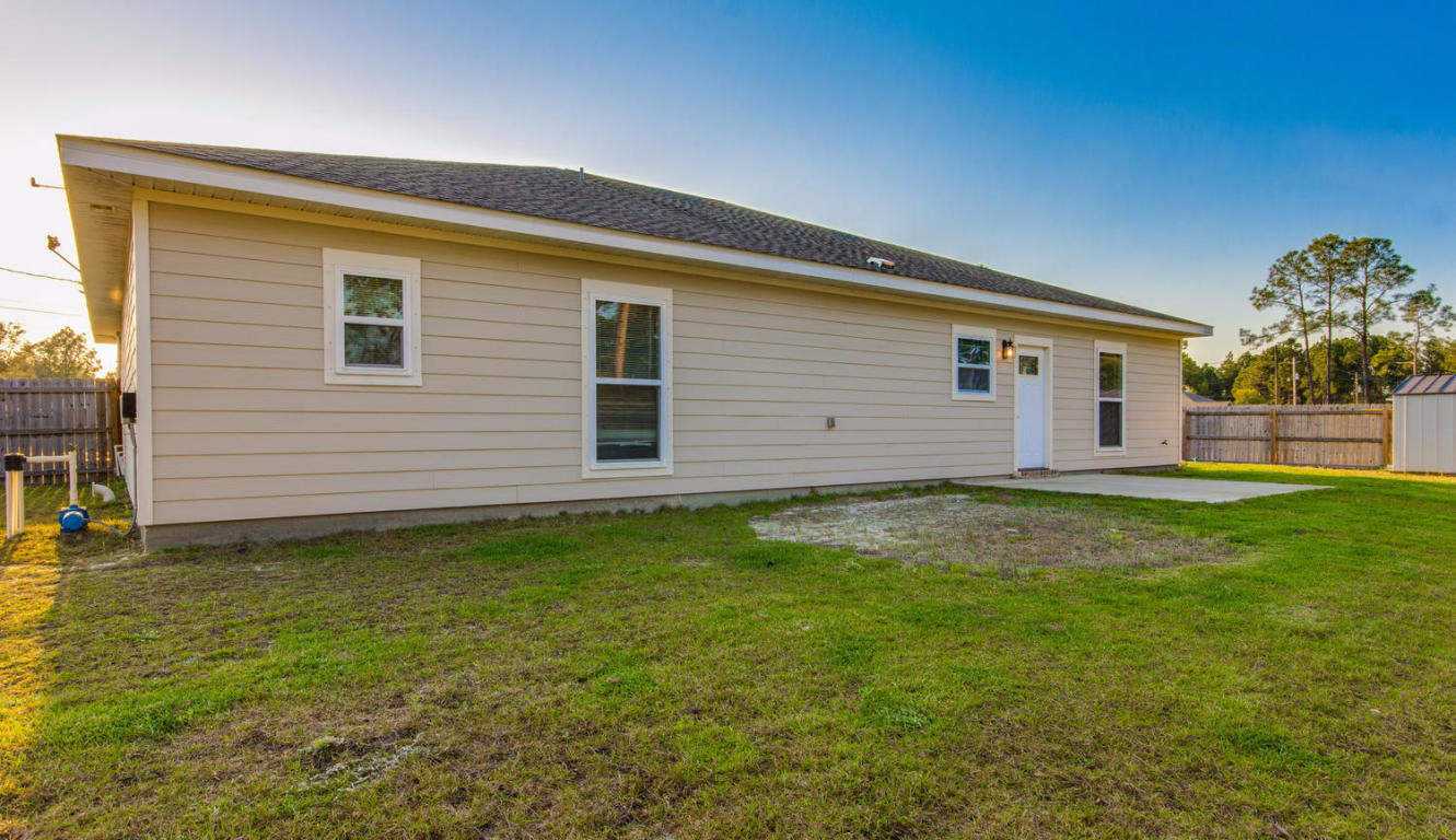 1964 EVERGLADES Drive, Navarre, FL 32566