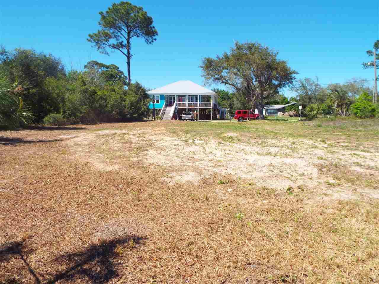8007 NEWPORT ST, Navarre, FL 32566