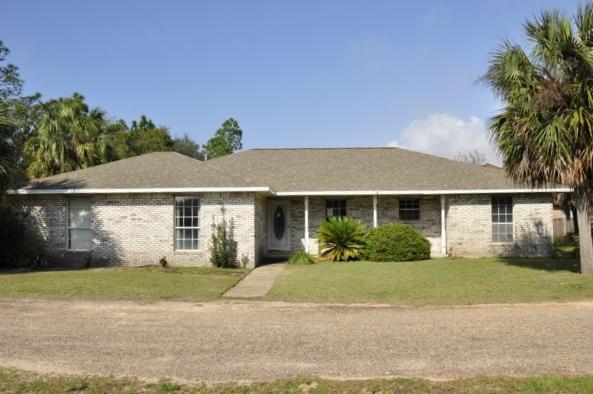 2071 Buckley Dr, Navarre, FL 32566