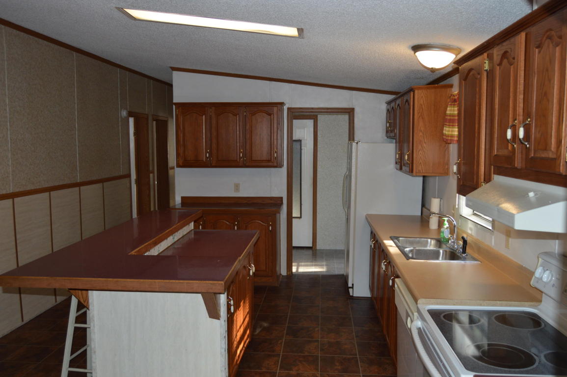 9220 SUNSET Drive, Navarre, FL 32566