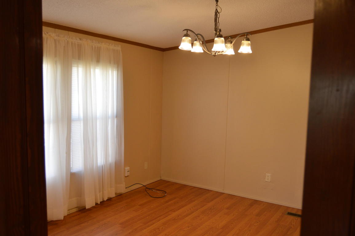 9220 SUNSET Drive, Navarre, FL 32566