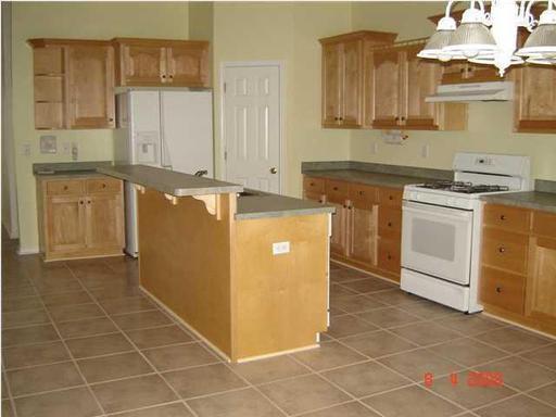 2112 MIDDLETON Drive, Navarre, FL 32566