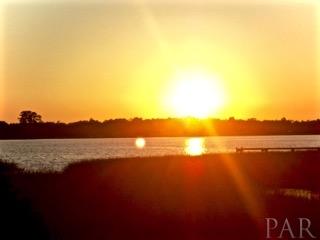 7401 BERNADETTE DR, Navarre, FL 32566