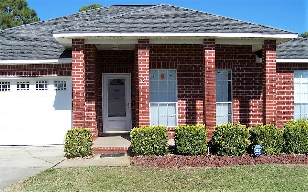 7426 MANATEE Street, Navarre, FL 32566