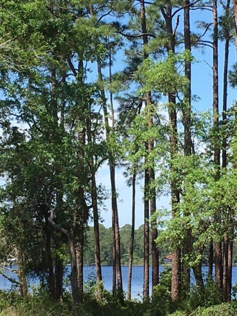 Penn St, Navarre, FL 32566