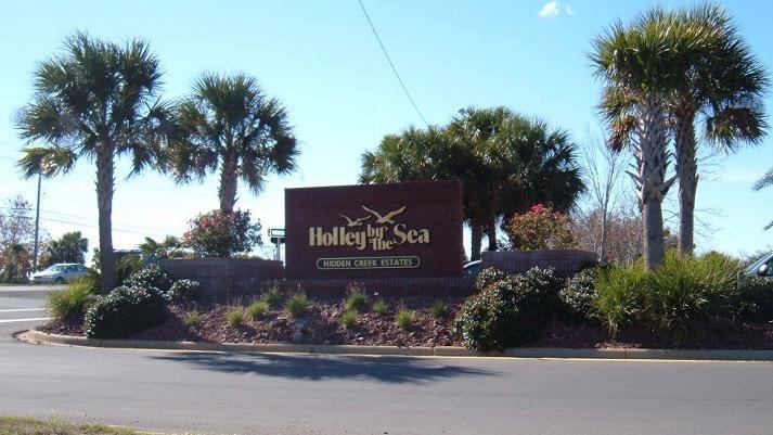 1914 Cardinal, Navarre, FL 32566