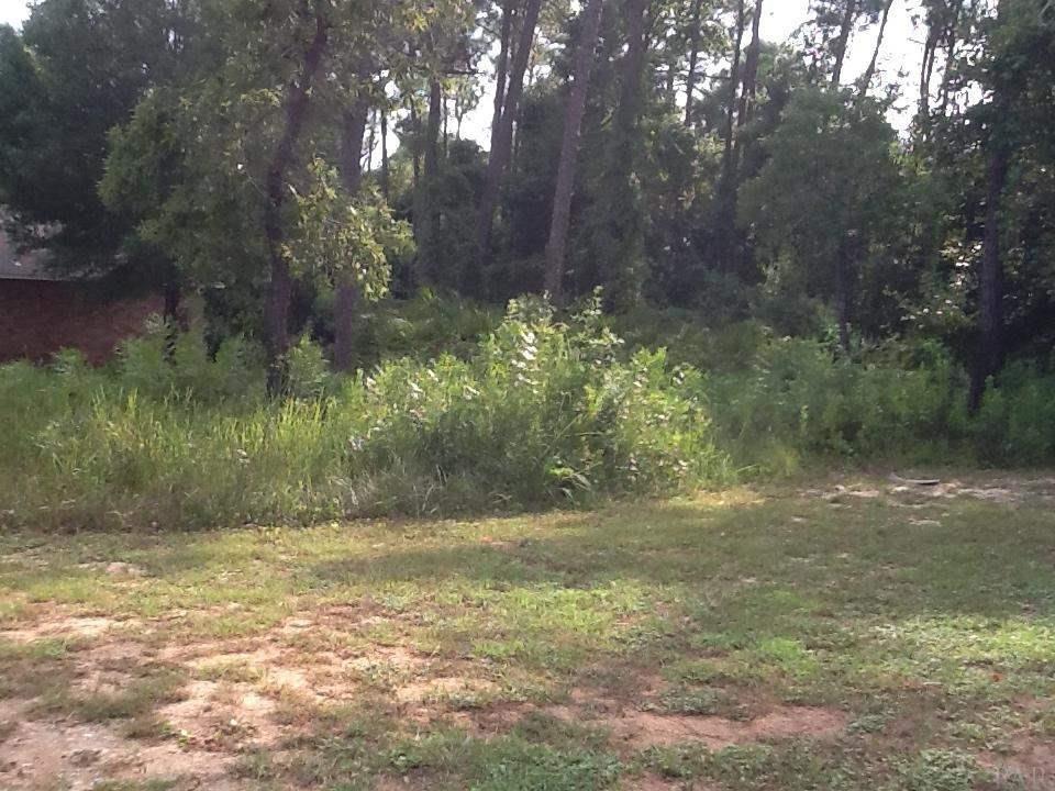 1831 Sound Hammock Dr, Navarre, FL 32566