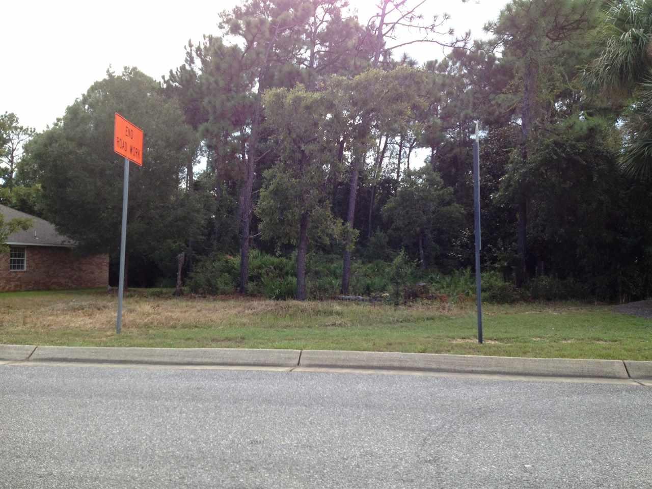 1831 Sound Hammock Dr, Navarre, FL 32566