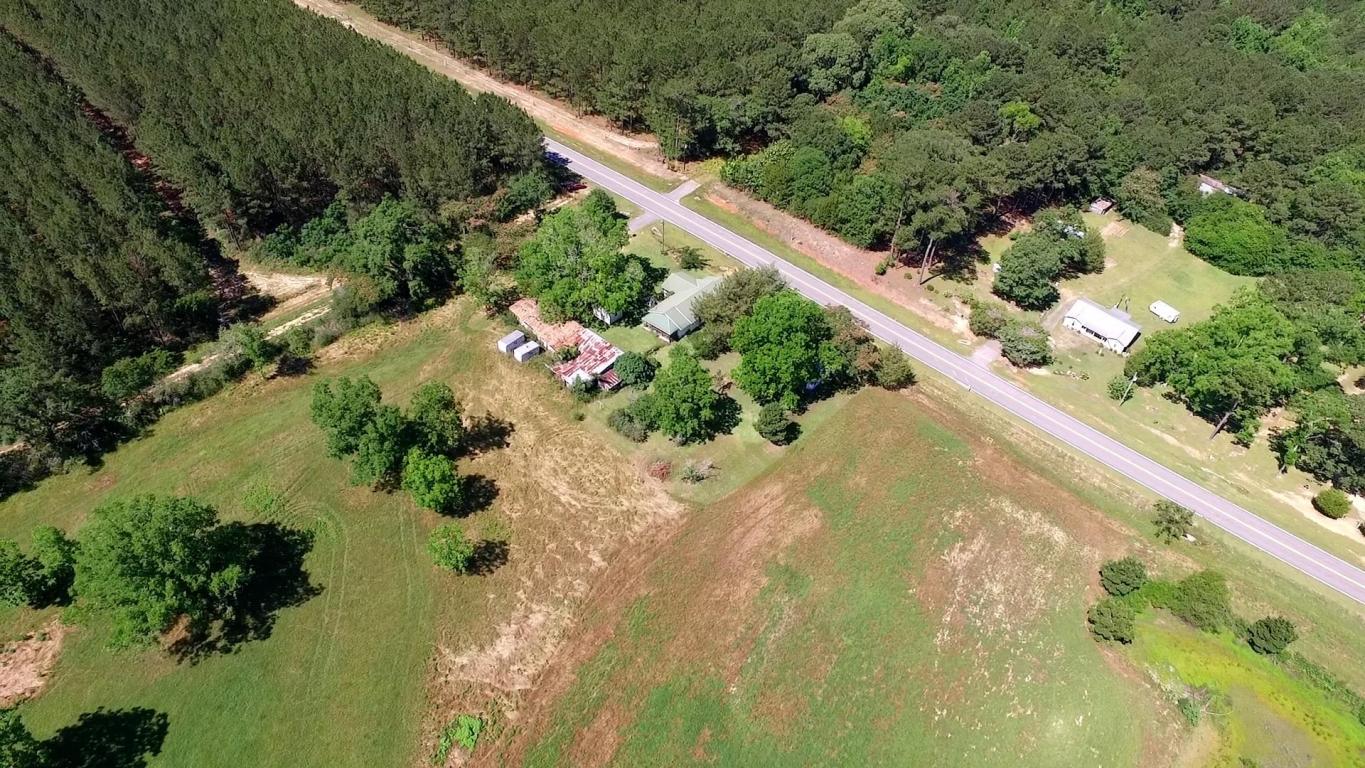8071 Co Rd 393, Laurel Hill, FL 32567