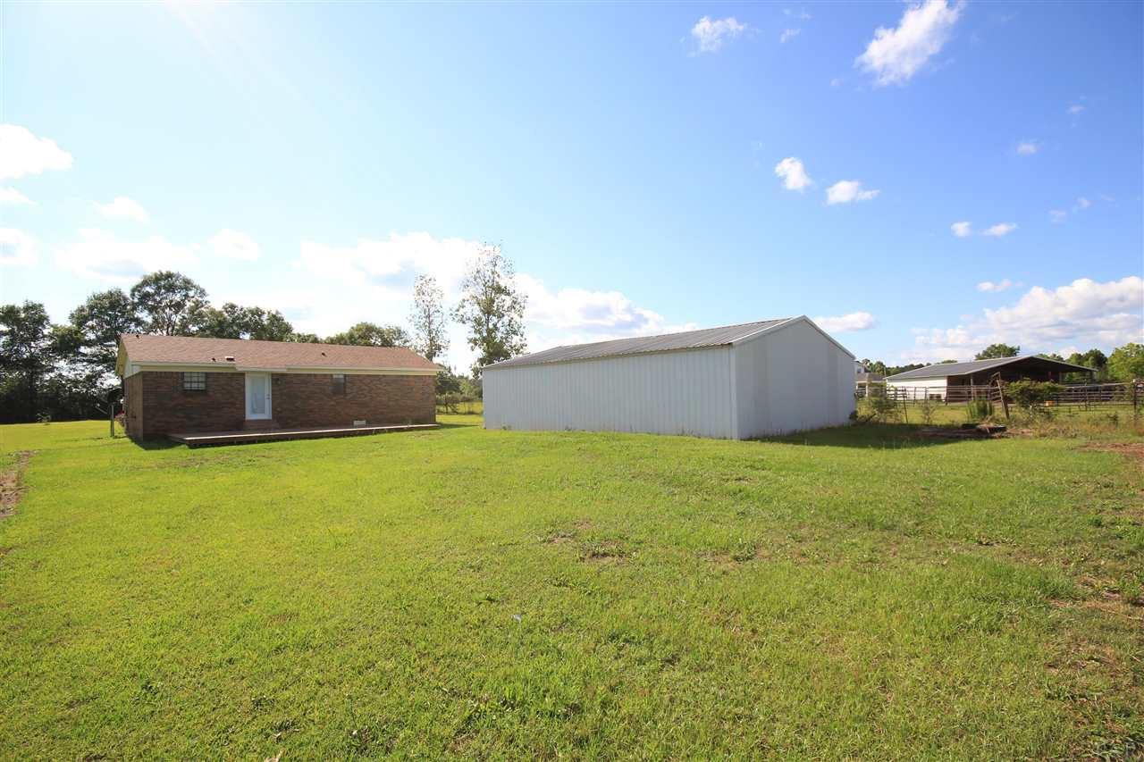 2410 S Pine Barren Rd, Mcdavid, FL 32568