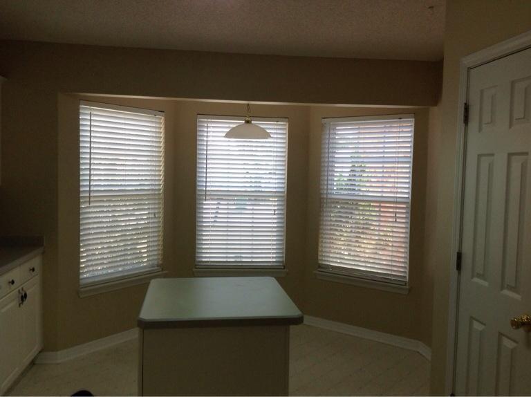 403 PEREGRINE Court, Mary Esther, FL 32569