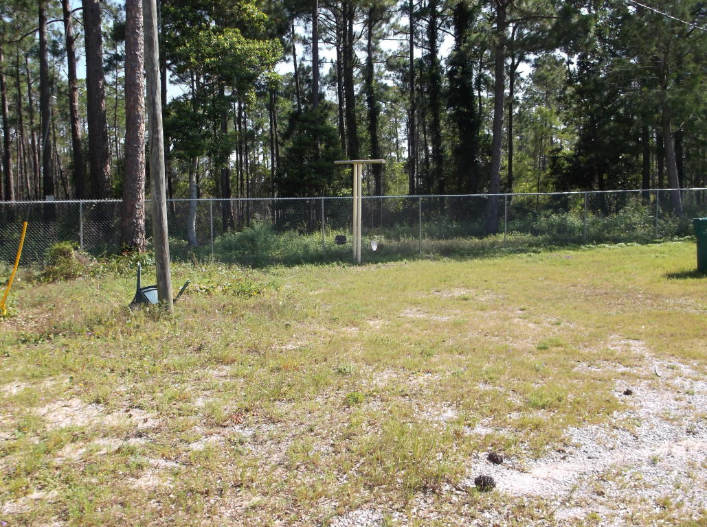 423 Lakeview Street, Mary Esther, FL 32569