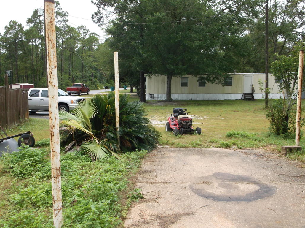 423 Lakeview Street, Mary Esther, FL 32569