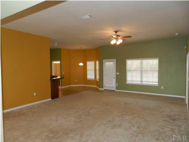5548 MAGGIE ROSE CIR, Milton, FL 32570