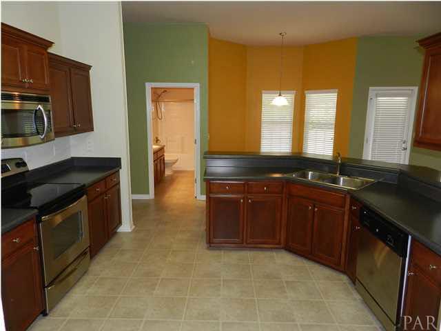 5548 MAGGIE ROSE CIR, Milton, FL 32570