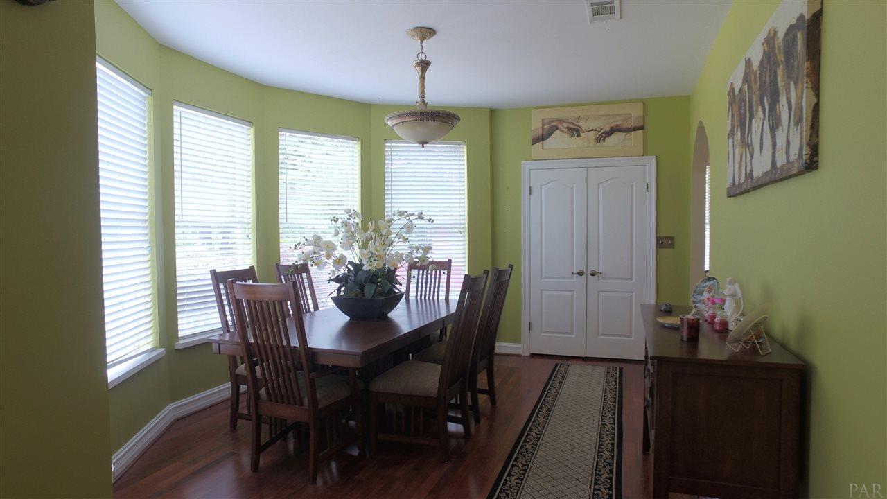 5675 MEADOWLARK LN, Milton, FL 32570