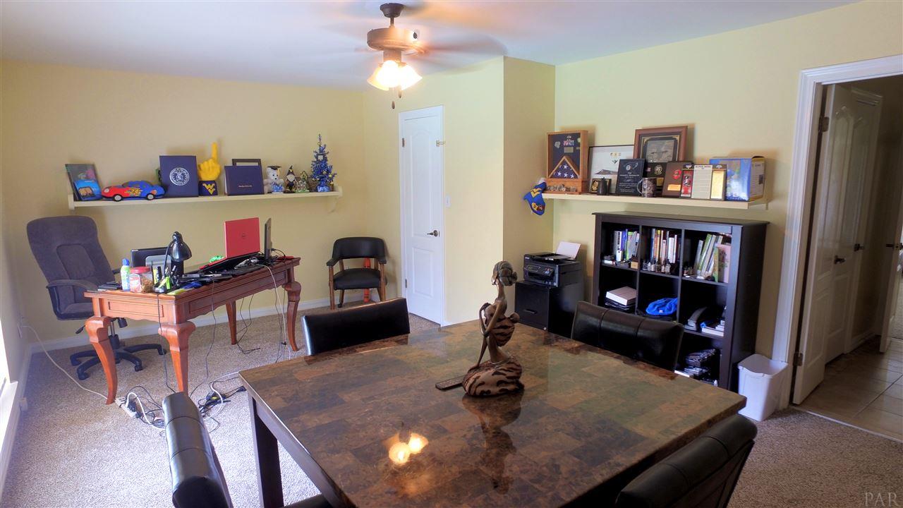 5675 MEADOWLARK LN, Milton, FL 32570
