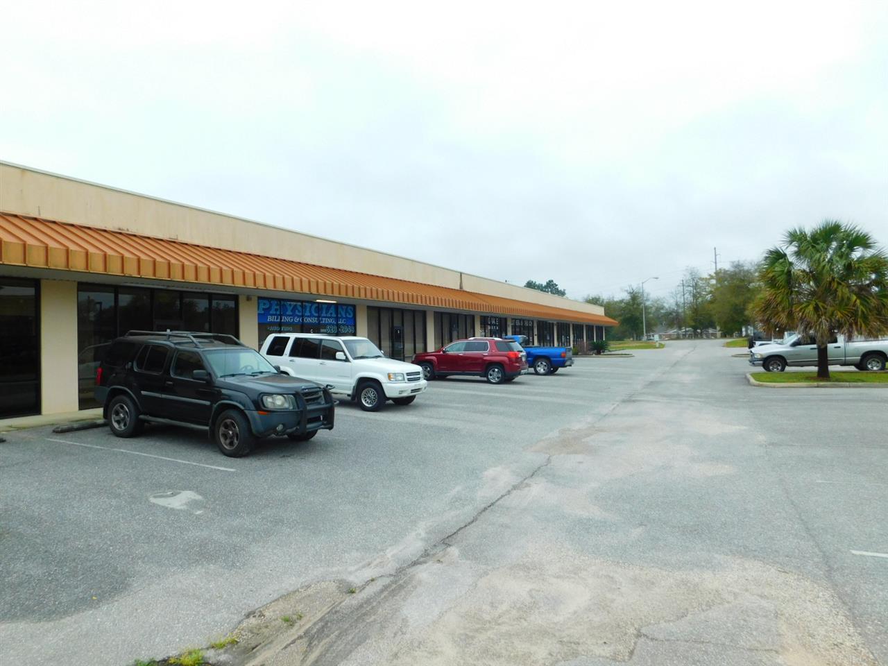 5941 BERRYHILL RD, Milton, FL 32570