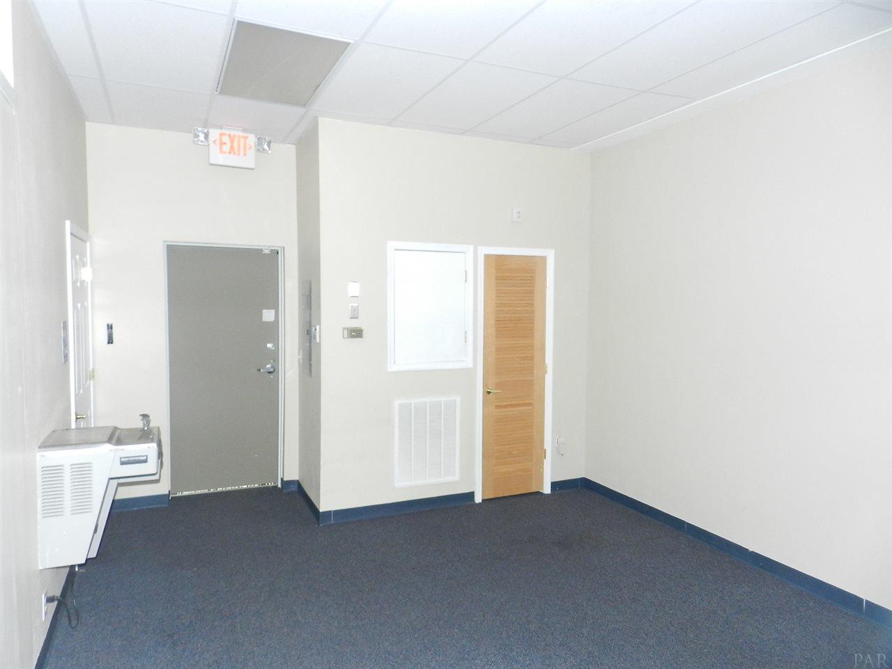5941 BERRYHILL RD, Milton, FL 32570