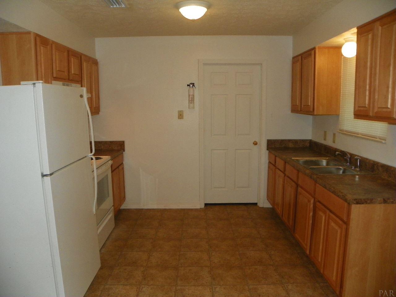 5882 INDEPENDENCE DR, Milton, FL 32570